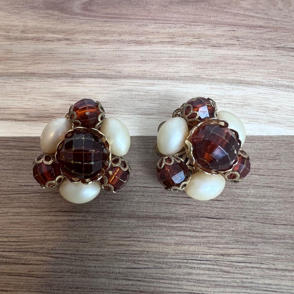Vintage Clip On Earrings Womens OS Brown Faux Pearl Cluster Retro Mid Century